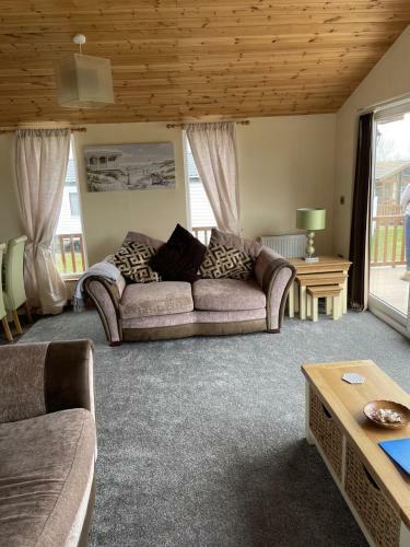 Hg19 2 Bedroom Luxury Lodge Sand Le Mere