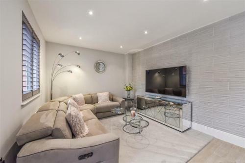 Villa Luxury 4 Bedroom Detached House