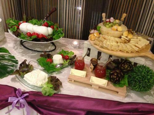 Demy Hotel