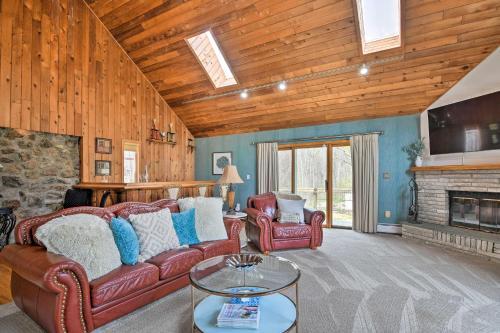 Decked-out Home Pool, Fire Pit And Game Room!