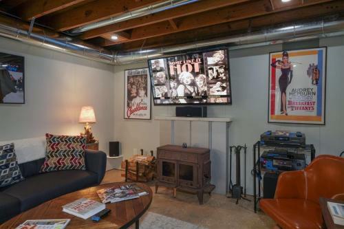 Jb`s Place