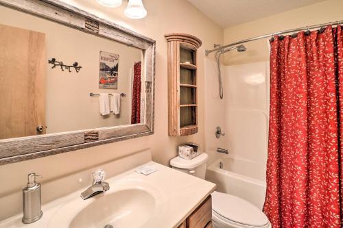 Beech Mountain Cabin With Million Dollar Views!