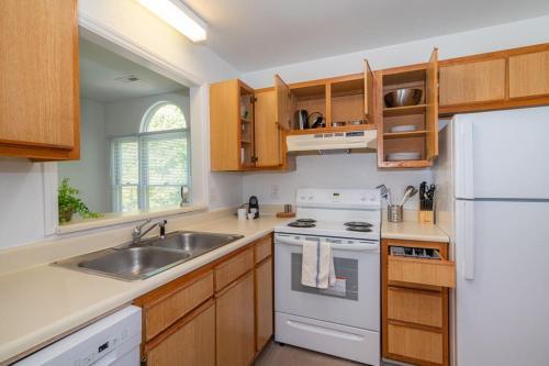 Apartamento Peaceful 1br With Parking, Great Value