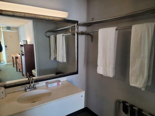 Hotel Executive Inn Henderson