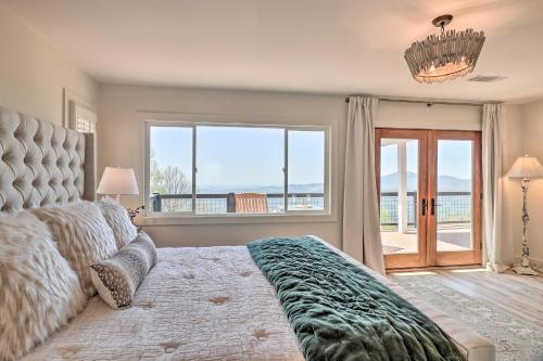Stunning Highlands Escape With Stone Fireplace!