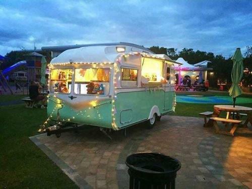 Cooks Tattershall Hot Tub Holiday Lets
