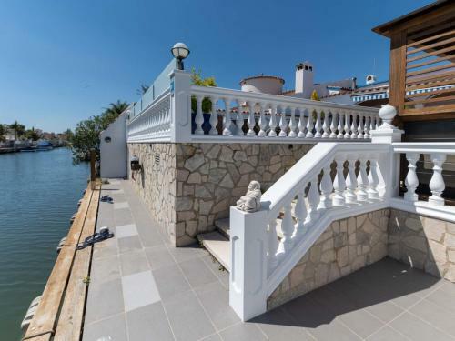 Holiday Home Romulia