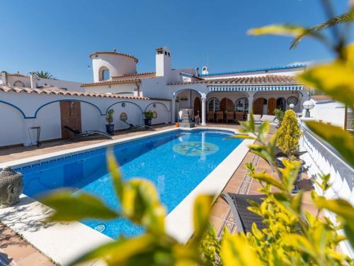 Holiday Home Romulia