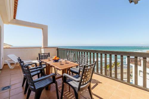 Puerta Del Mar Beachfront And Pool