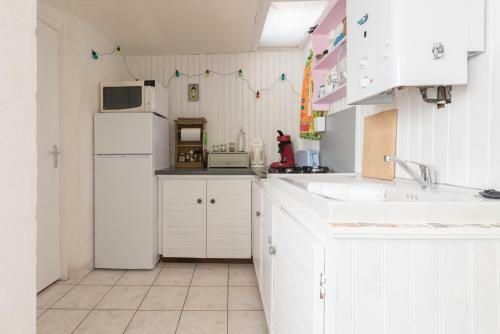 Charmante Petite Maison � 50m de La Plage