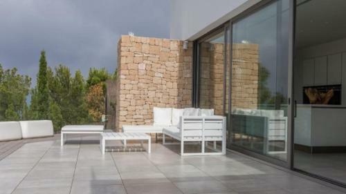 Modern Villa With Beautiful View