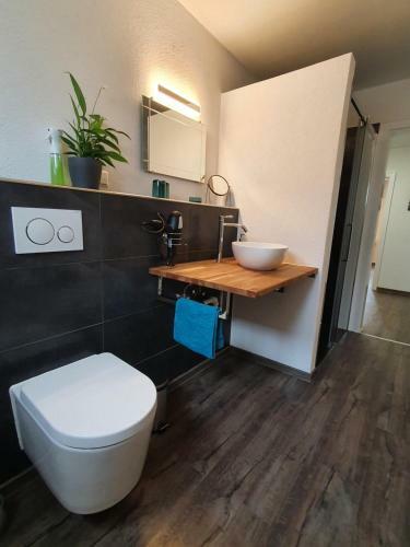 Apartamento Ferienwohnung Am Sch�nbach