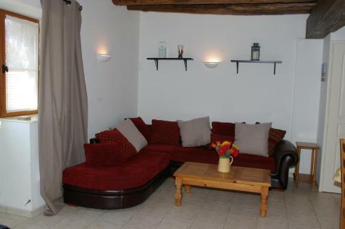 Domaine De Lestrou�