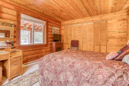 Sweet Log Cabin