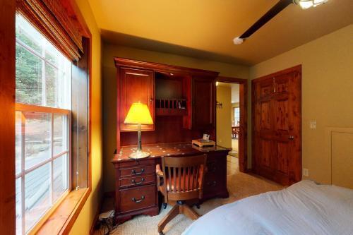 Jg Farm Lake Retreat