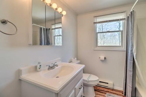 Sleek Albrightsville Home With Deck, Game Room