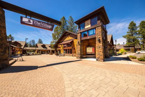 Rainier Rest Stop