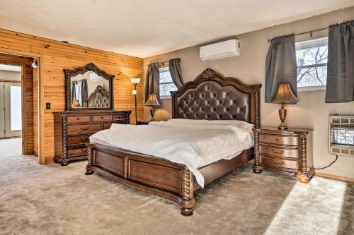 Spacious Poconos Retreat With Deck And Hot Tub!