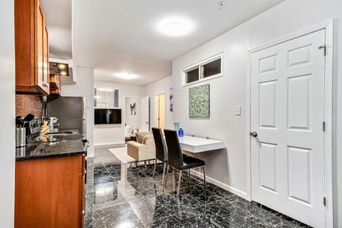 Apartamento Cozy 1bd Steps Away From Convention Center