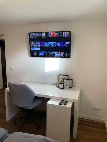Rhein Apartment Souterrain Business