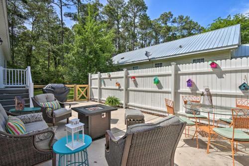 Charming Bluffton Escape With Patio And Gas Grill