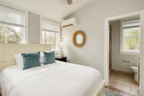 Ashley Ave 3 - The Chapel Carriage House Suite C