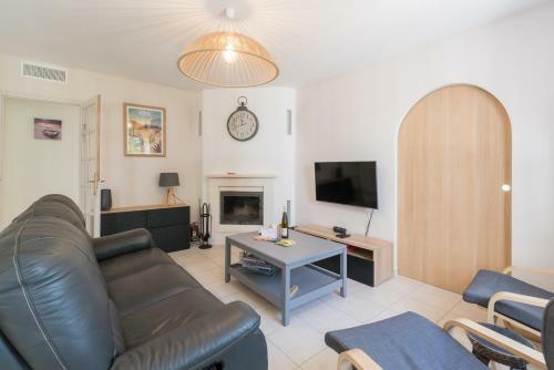 Maison Spacieuse Avec Jardin Arbore - Proche Plage