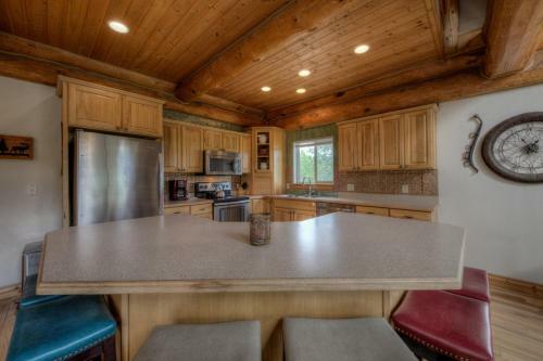 Tetro Rock Retreat