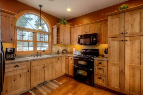 Ridgeview Retreat
