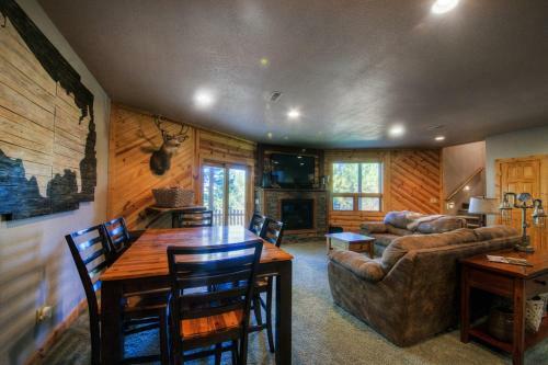 Whitetail Ridge