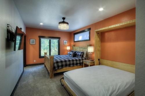 Bent Nickel Lodge
