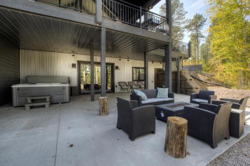 Bent Nickel Lodge