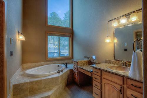 Rapid Creek Lodge