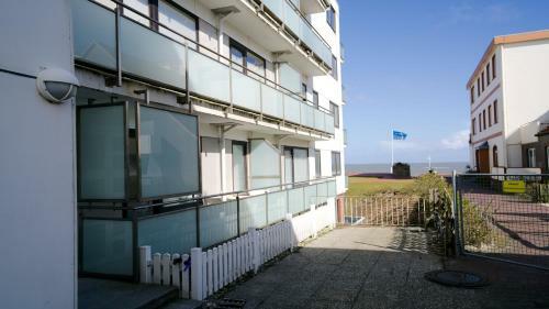 Schwertmuschel - Modern Und Strandnah