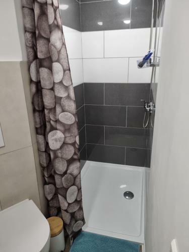 Apartamento Sch�ne Wohnung Im Zentrum Von Ahnatal