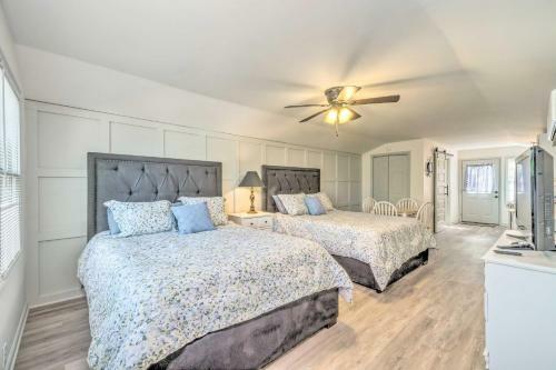 Stunning 2-building Rental - Walk To Marina!