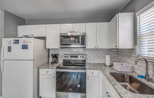 The Crievewood Cove- North Memphis-