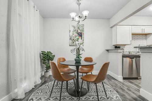 Apartamento New Downtown Arlington Walk To At&t