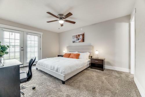 Apartamento New Downtown Arlington Walk To At&t