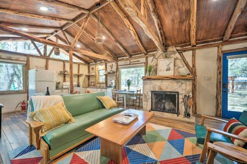 Unique Stay Historic Home Along Blanco River