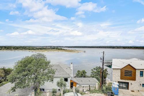 Lake Travis Escape
