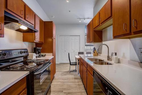 Frontdesk Rio West Apartments Austin