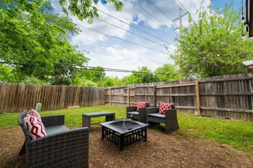 Elegant/4miles To Downtown/gameroom & Firepit