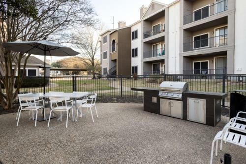 Wanderjaunt - Onyx Apartments Mcneil
