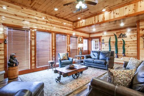 Lazy Bear Lodge