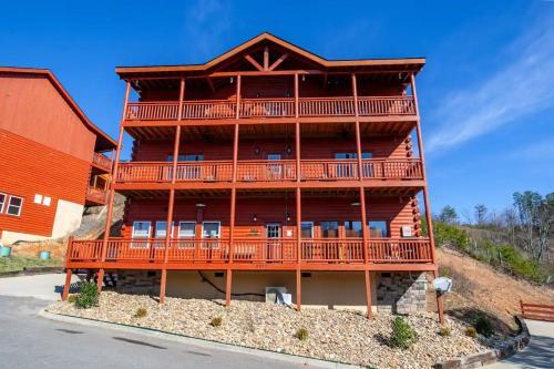 Lazy Bear Lodge