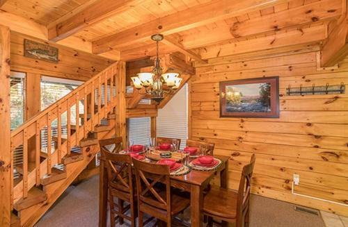 Smokey Max Cabin