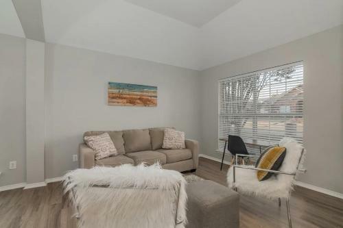Spacious & Cozy Frisco Bling Home
