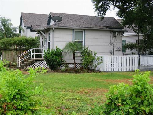 Hostal Mermaids Garden Cottage