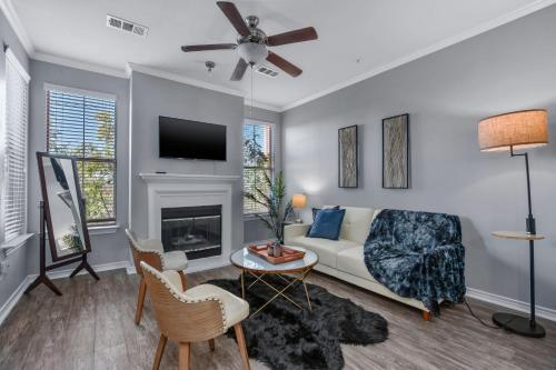 Cozysuites Bold And Classy 1 Br Apartment Cityplace